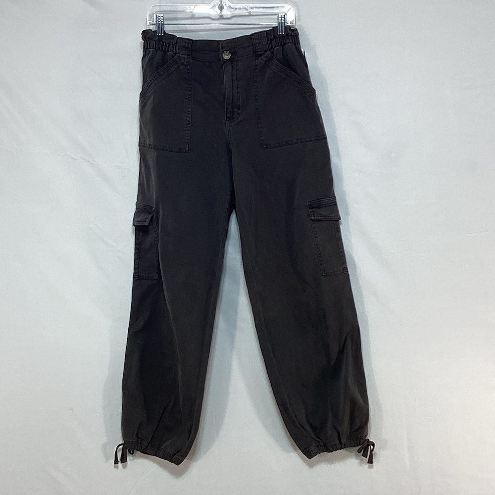 NWT Maurices medium gray Cargo Joggers